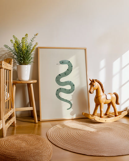 Cuadro infantil ilustrado de serpiente verde decorativa
