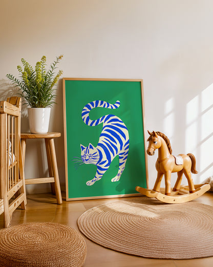 Cuadro infantil ilustrado de gato blanco con rayas azules
