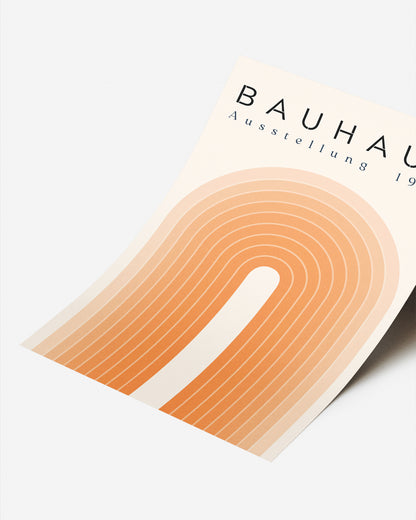 Cuadro Bauhaus con arco en degradé terracota