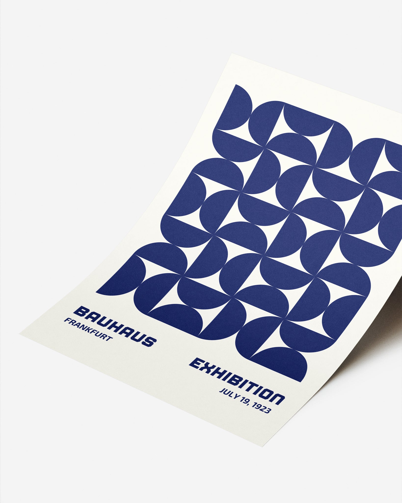 Cuadro Bauhaus con semicírculos concéntricos en azul