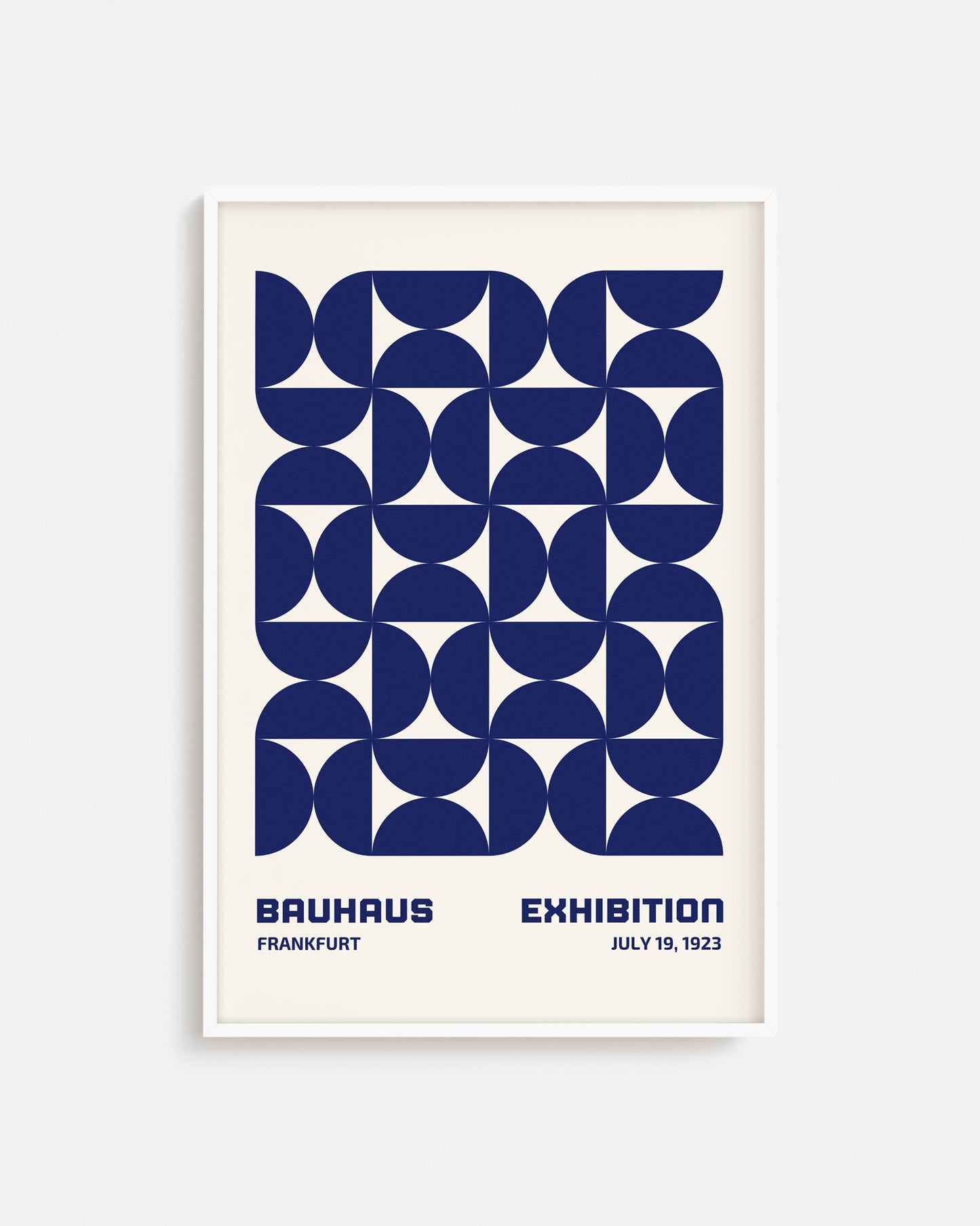 Cuadro Bauhaus con semicírculos concéntricos en azul