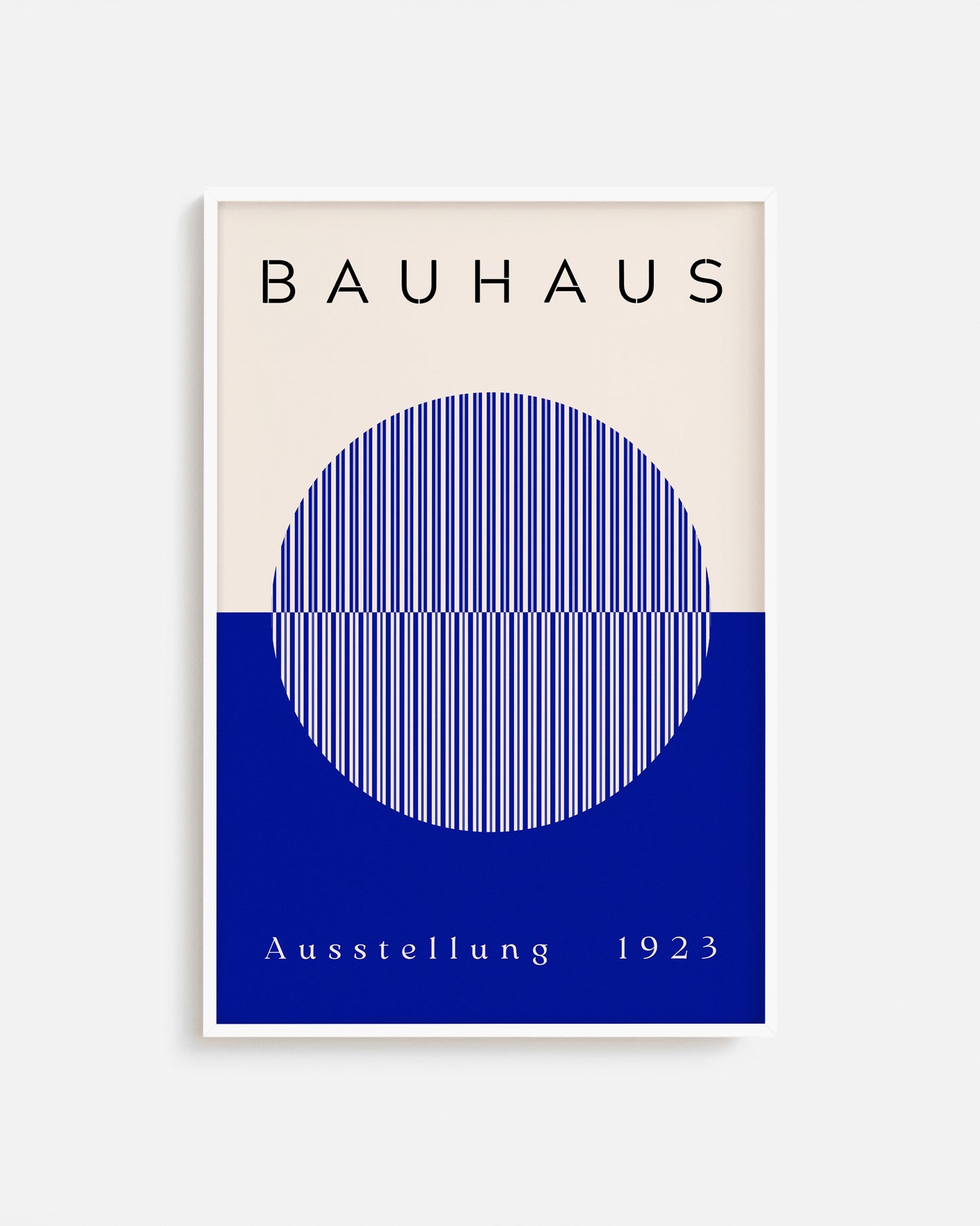 Cuadro Bauhaus con círculos concéntricos en tonos azules