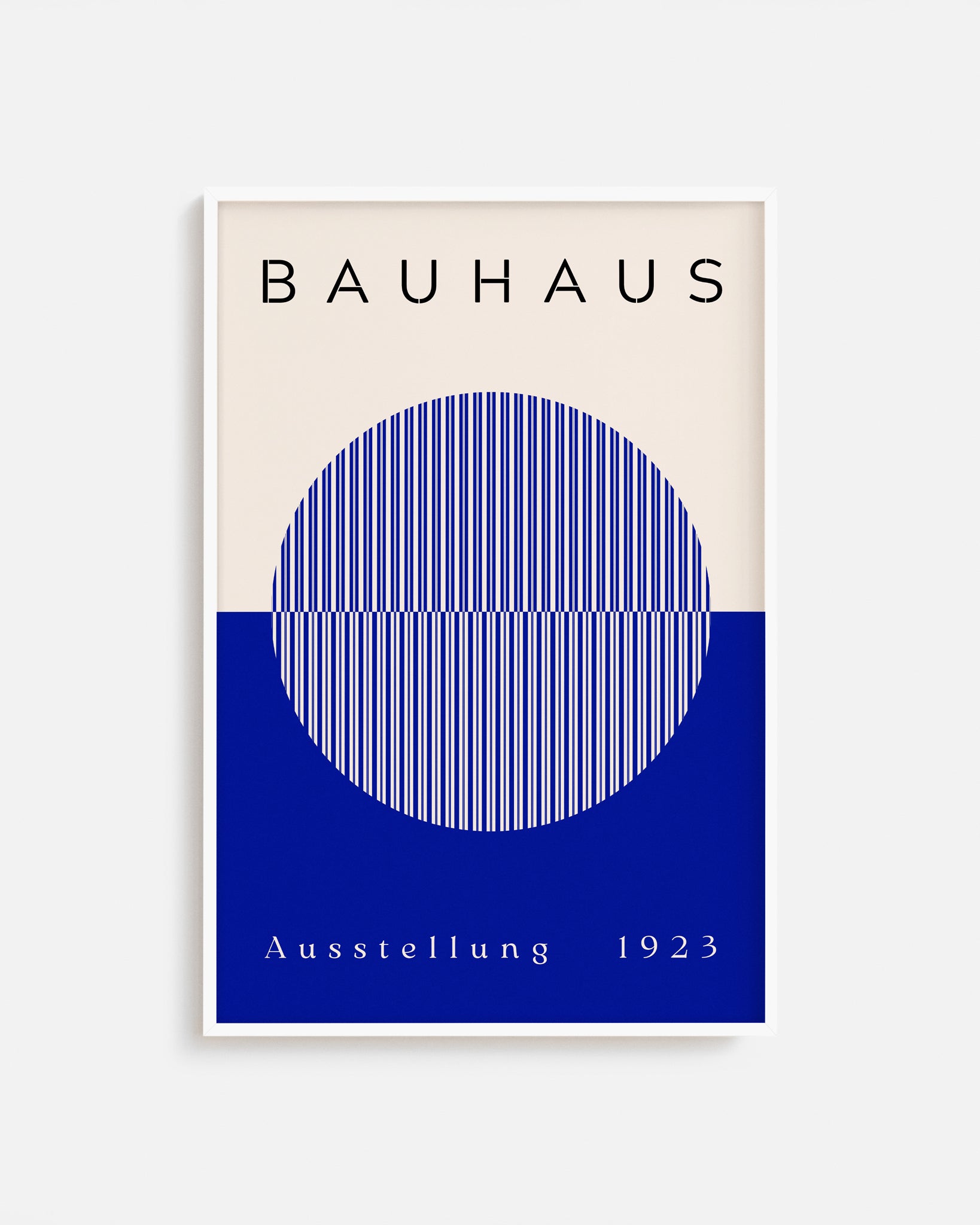 Cuadro Bauhaus con círculos concéntricos en tonos azules