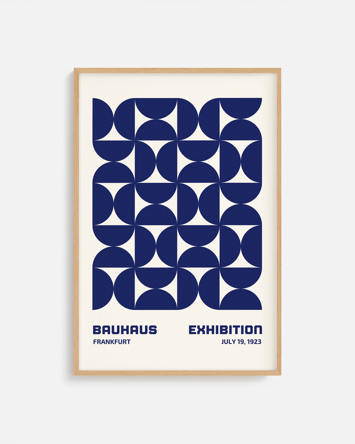 Cuadro Bauhaus con semicírculos concéntricos en azul