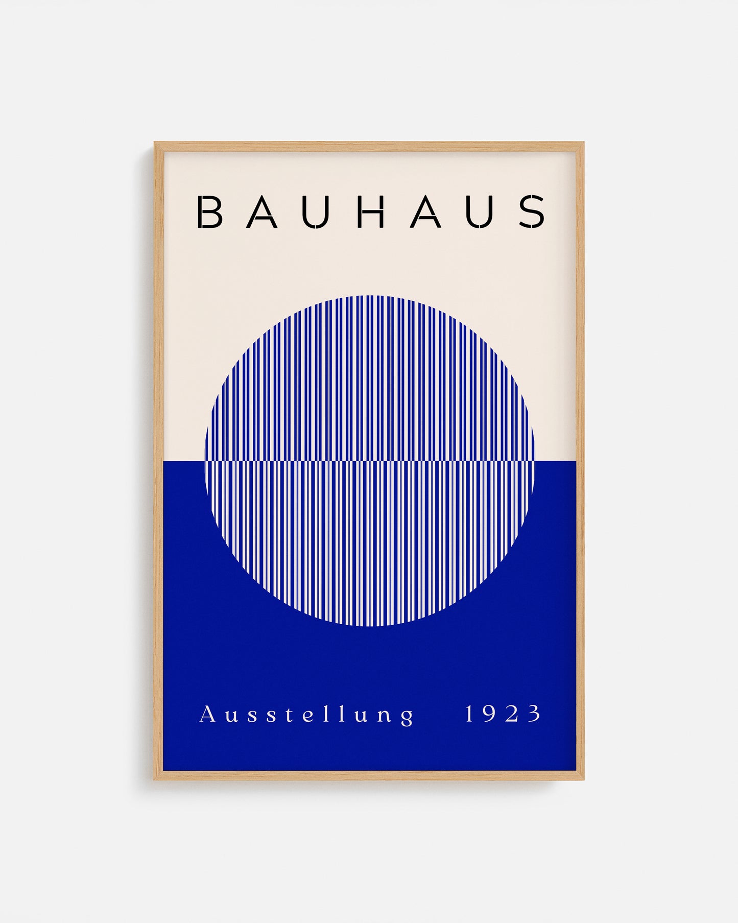 Cuadro Bauhaus con círculos concéntricos en tonos azules