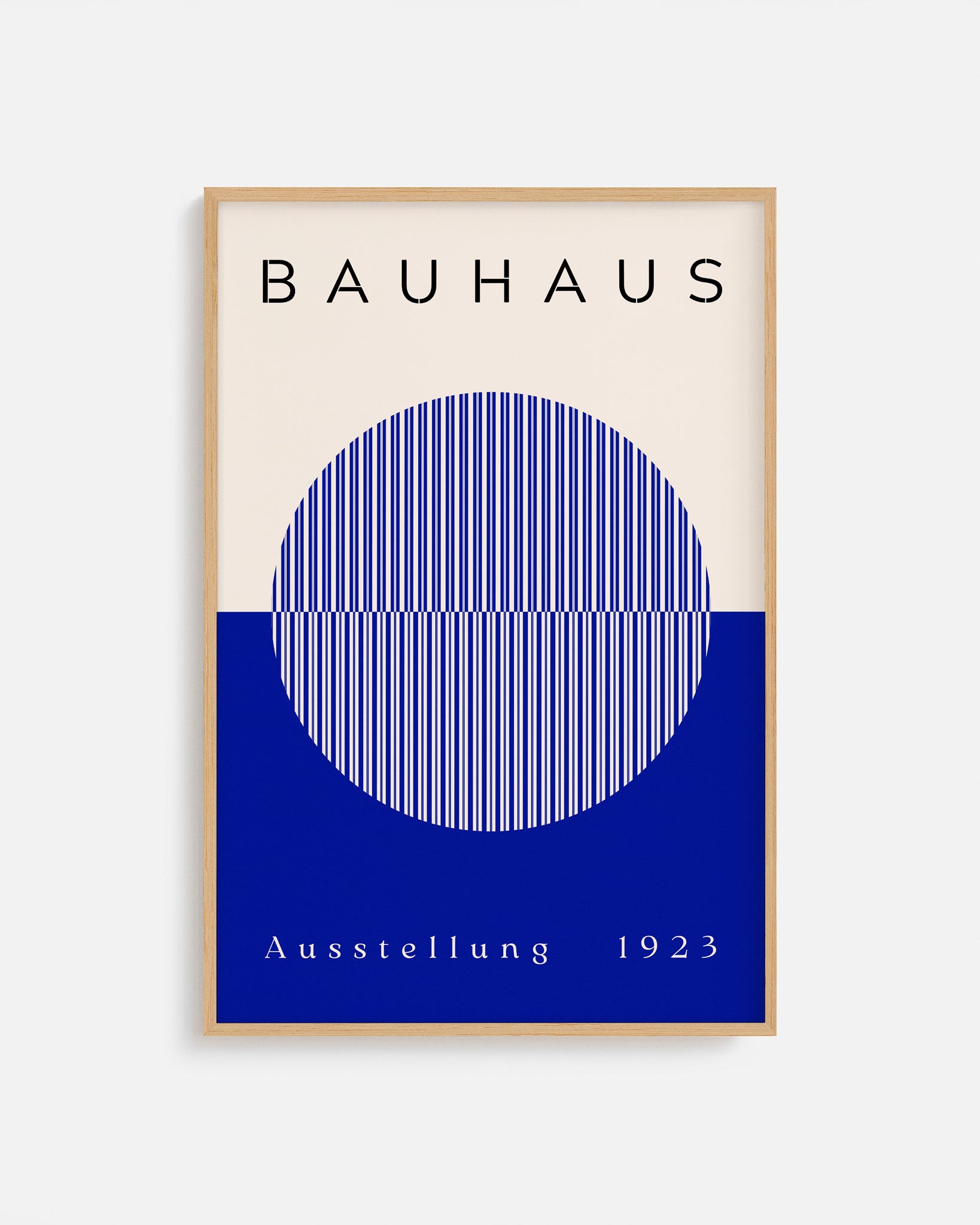Cuadro Bauhaus con círculos concéntricos en tonos azules