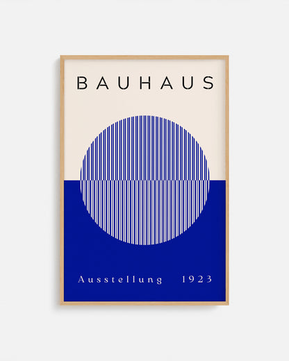 Cuadro Bauhaus con círculos concéntricos en tonos azules